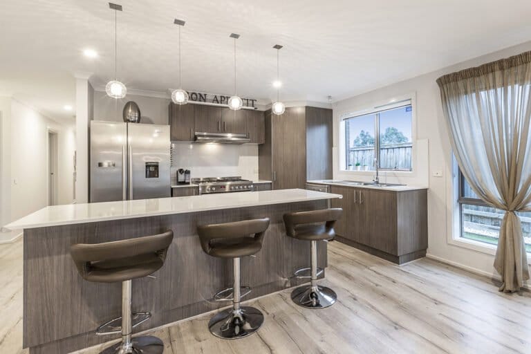 24_6_Kitchen
